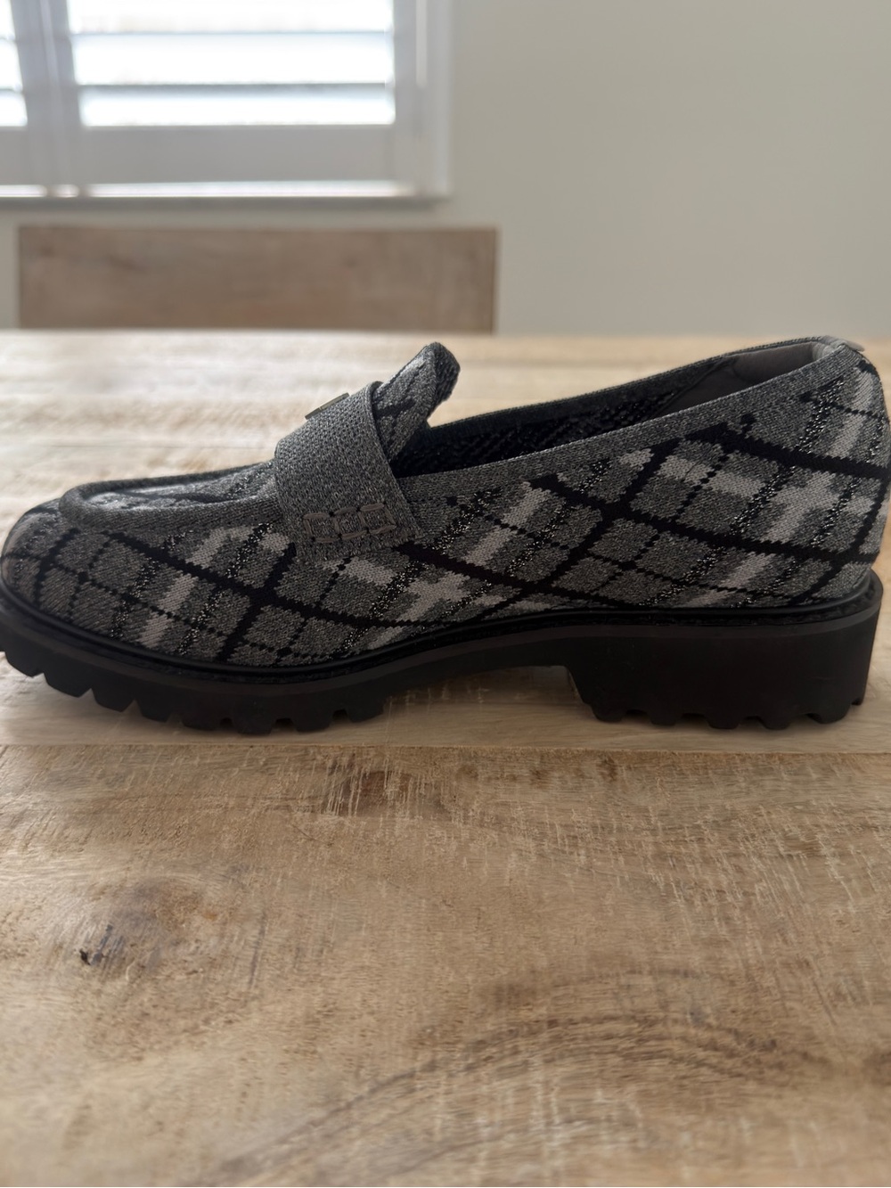 Vivaia NWOT Round Toe Francesca Chunky Heel Loafers - Picture 10 of 12